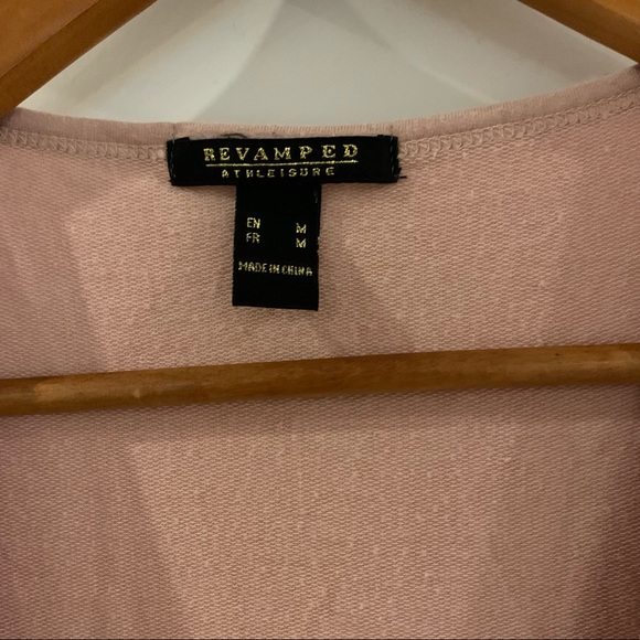 Cute pink criss cross crop top - Picture 3 of 3